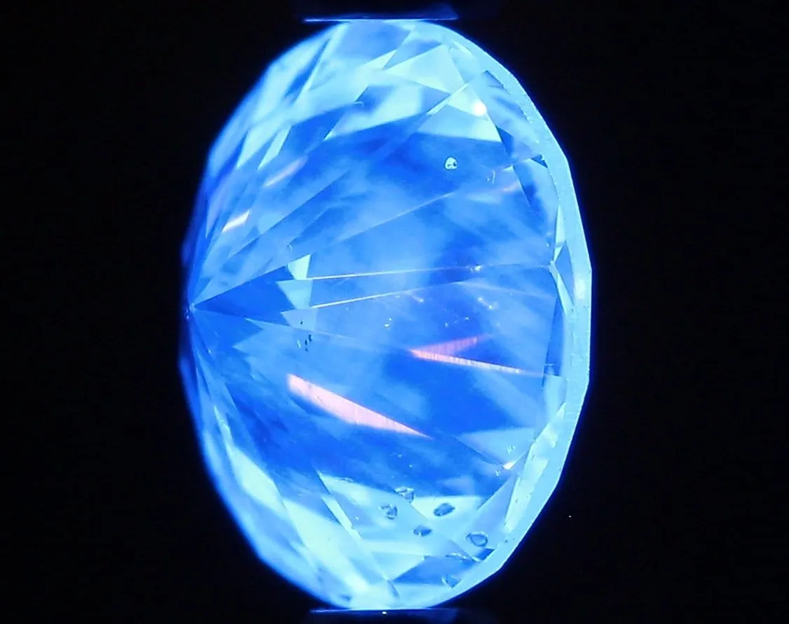 0.56 Carat E SI1 Round Diamond