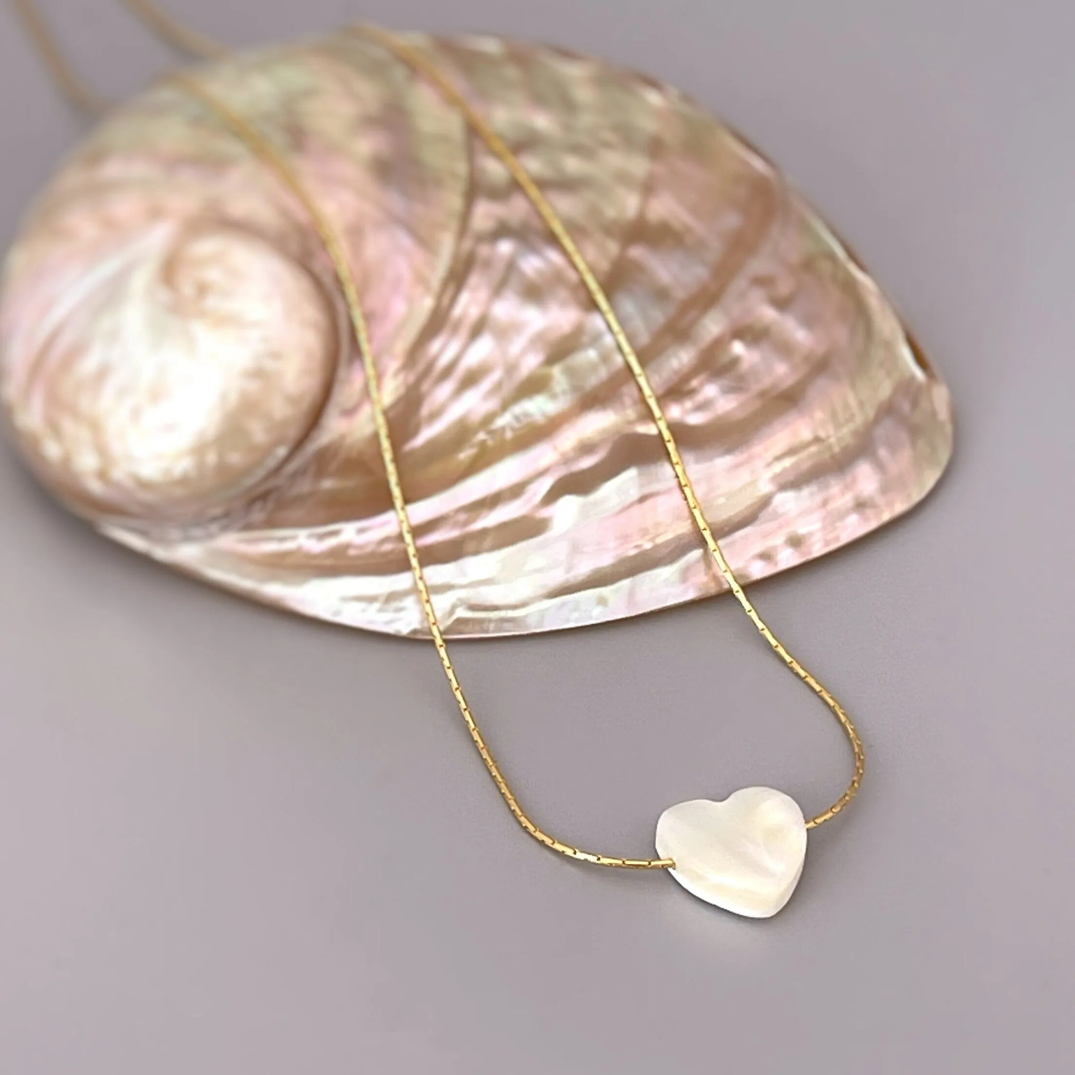 Dainty Heart Necklace, Mother of Pearl shell choker for Beach Wedding