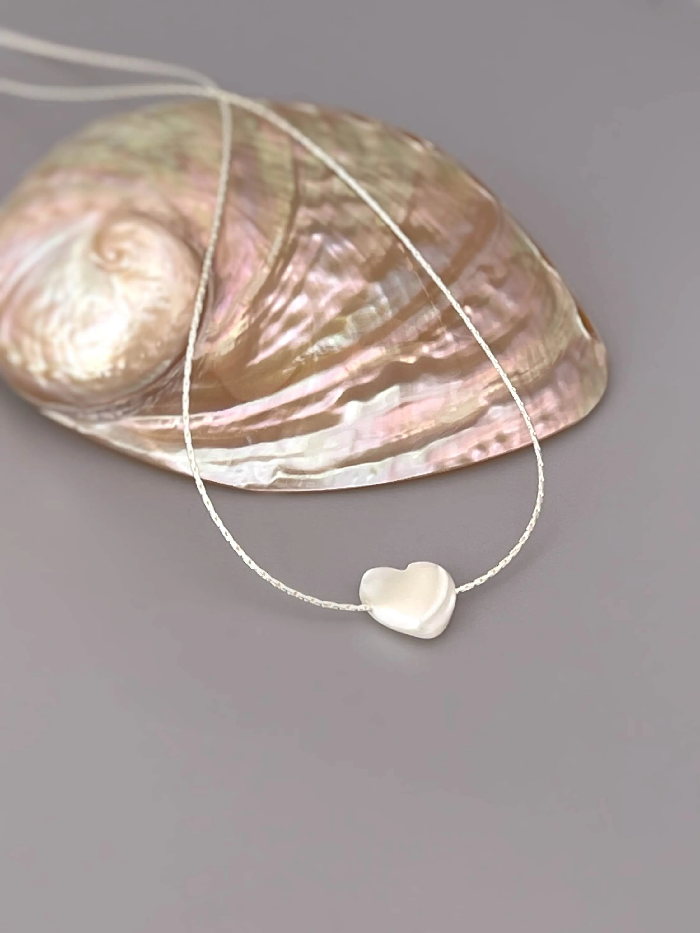 Dainty Heart Necklace, Mother of Pearl shell choker for Beach Wedding