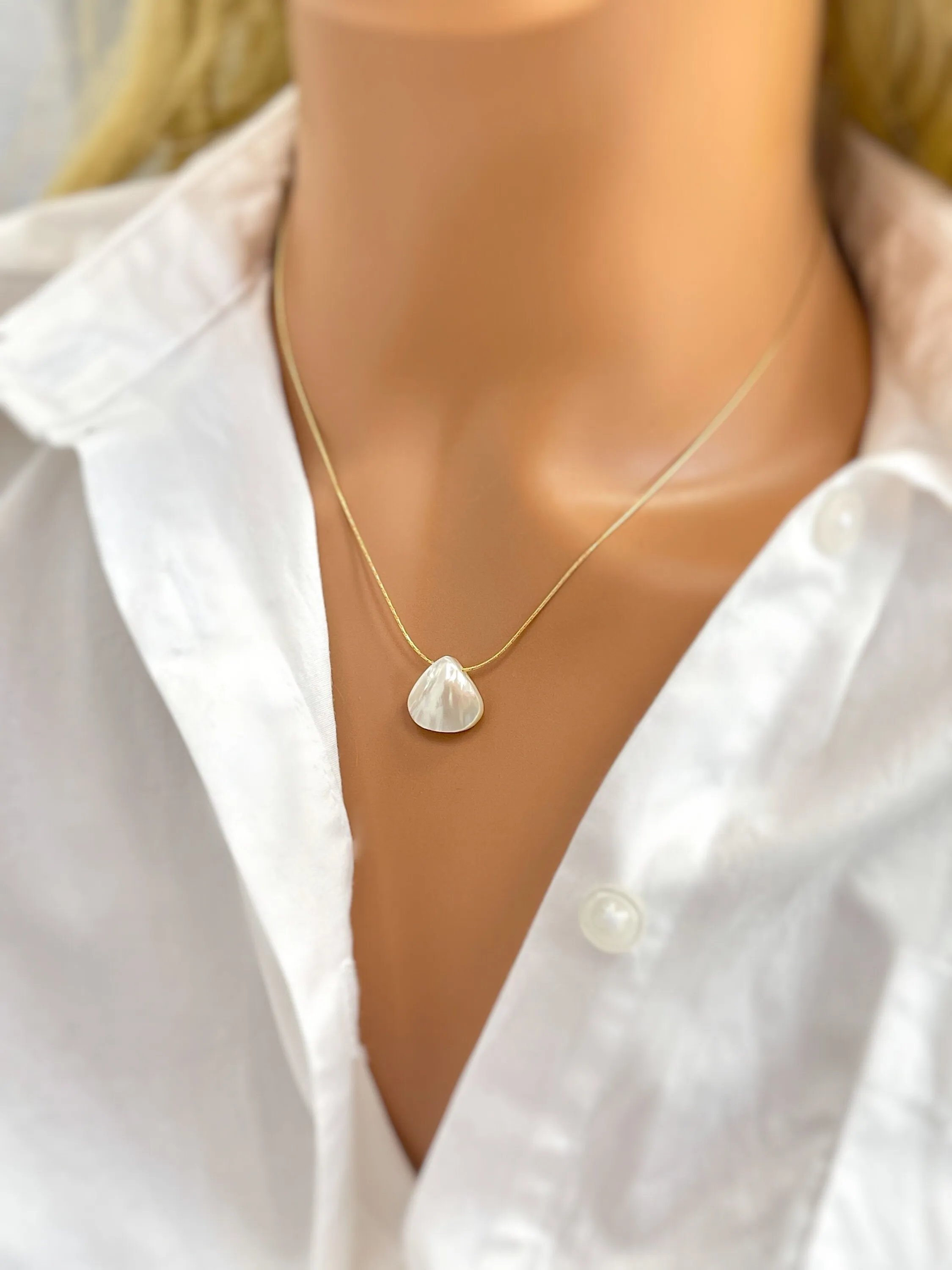 Mother of Pearl Necklace, Beachy Jewelry 14k Gold, Silver Handmade Summer jewelry iridescent shell pendant, bridal jewelry for beach wedding