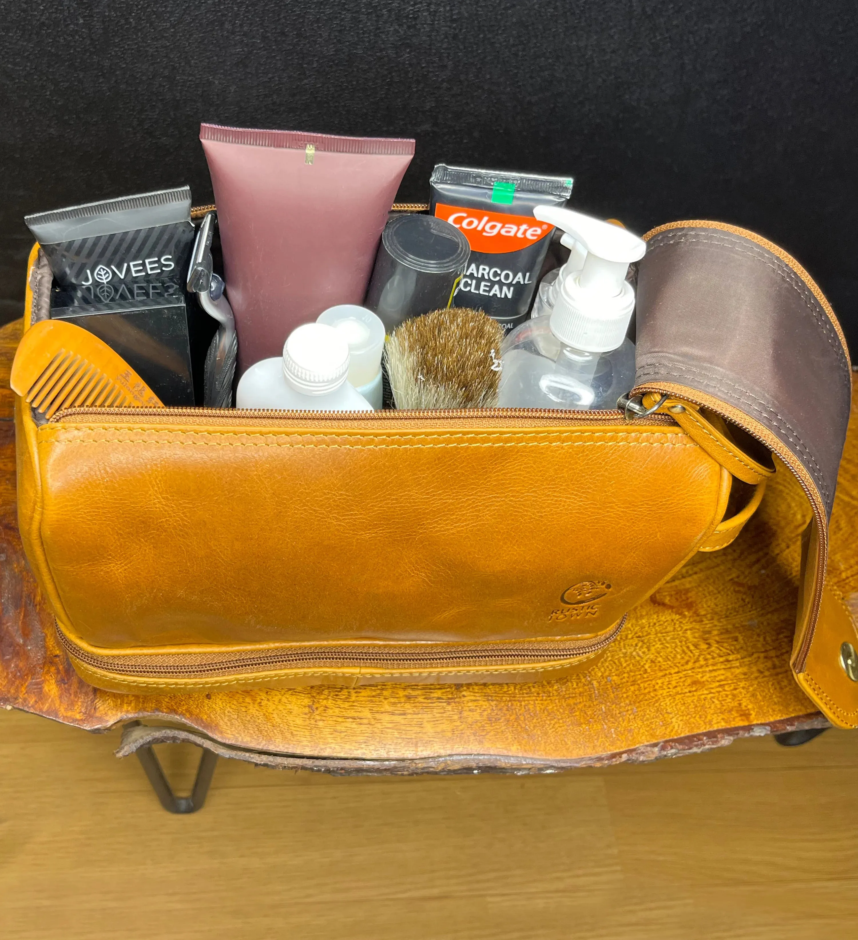 Sam's Stylish Leather Toiletry Bag Travel Dopp Kit (Cognac)