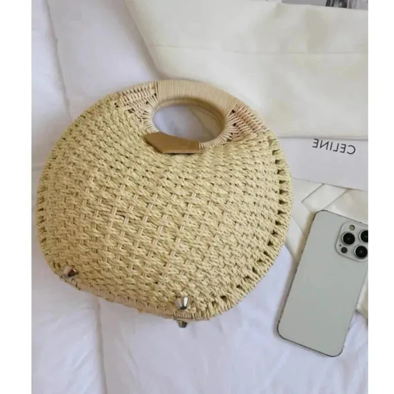 TAVIMART  -  Fashion Holiday Shell Handbags Personality Cute Rattan Bag Handmade Rattan Woven Women Beach Bag Casual Kawaii Small Round Tote